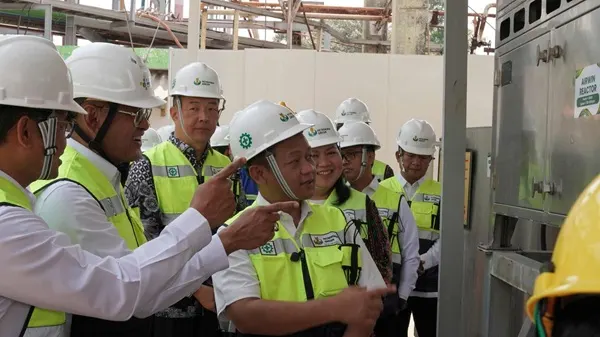 Menteri Perindustrian Muhammad Sarmuji
