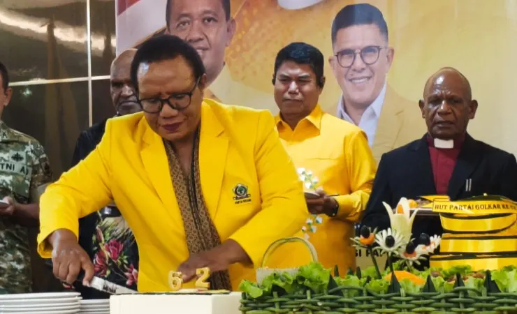 Dewan Pimpinan Daerah (DPD) II Partai Golongan Karya (Golkar) Kabupaten Mimika menggelar tasyakuran peringatan HUT ke-62 Partai Golkar