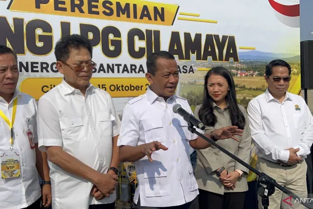 Menko Bahlil Sebut Antrean BBM Di Bali Mulai Terurai