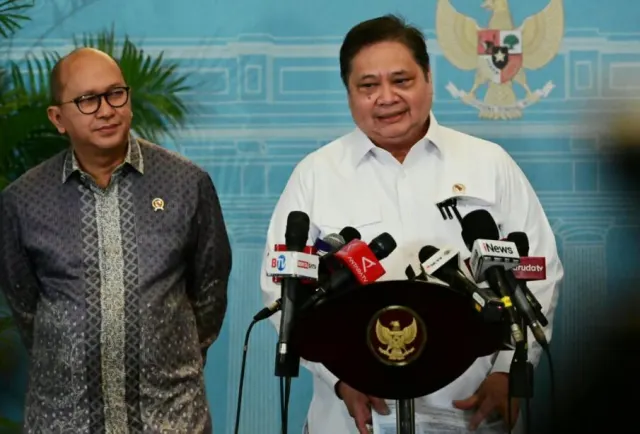 Menko Airlangga Targetkan Biaya Logistik Nasional Turun Jadi 8 Persen