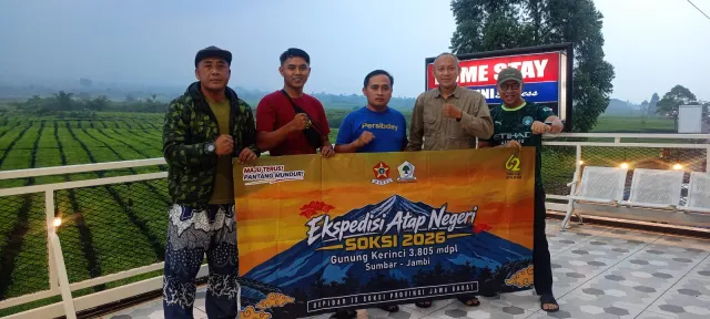 Sambut HUT ke-62, Tim Ekspedisi SOKSI Jabar Bersiap Kibarkan Bendera SOKSI dan Golkar di Gunung Kerinci