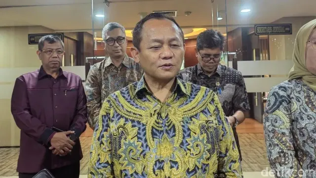 Menperin Sarmuji Minta Hubungan Indonesia Dan Singapura Tetap Harmonis